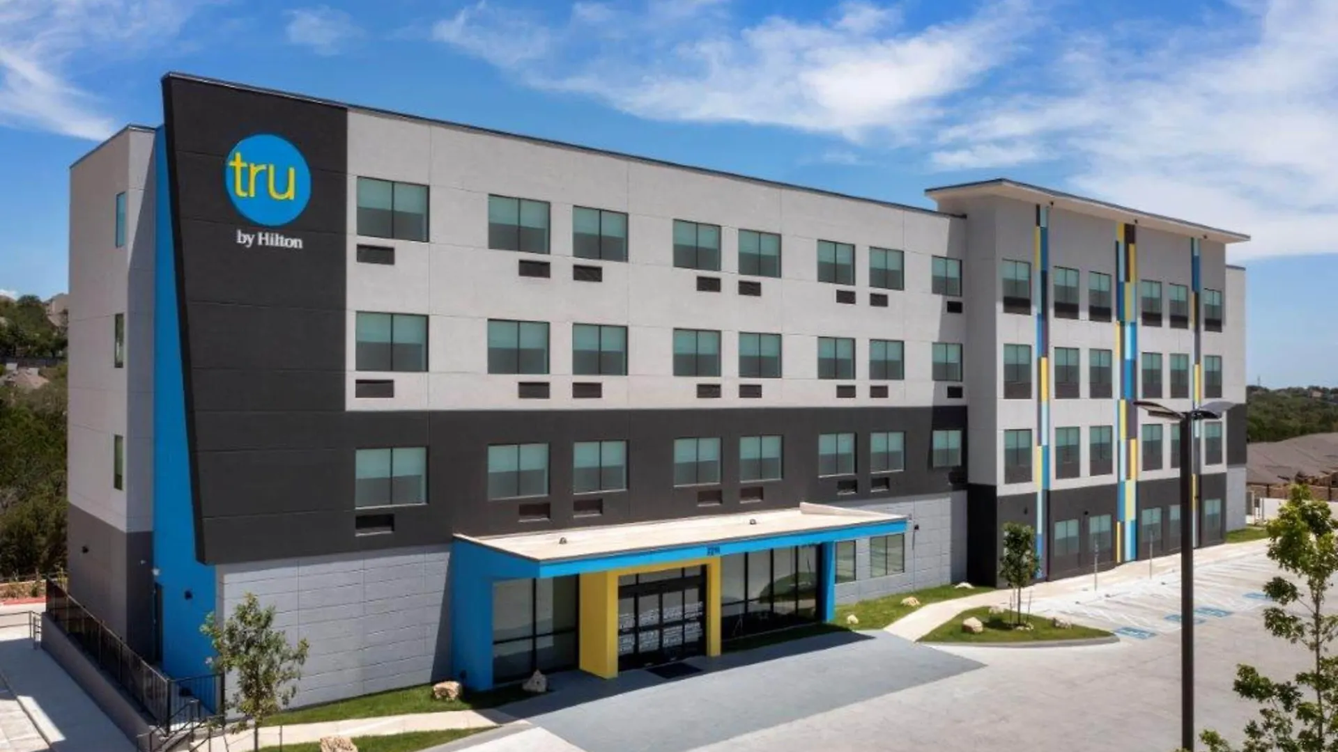 7 Business Hotels in Stone Oak That Actually Work for Work Trips